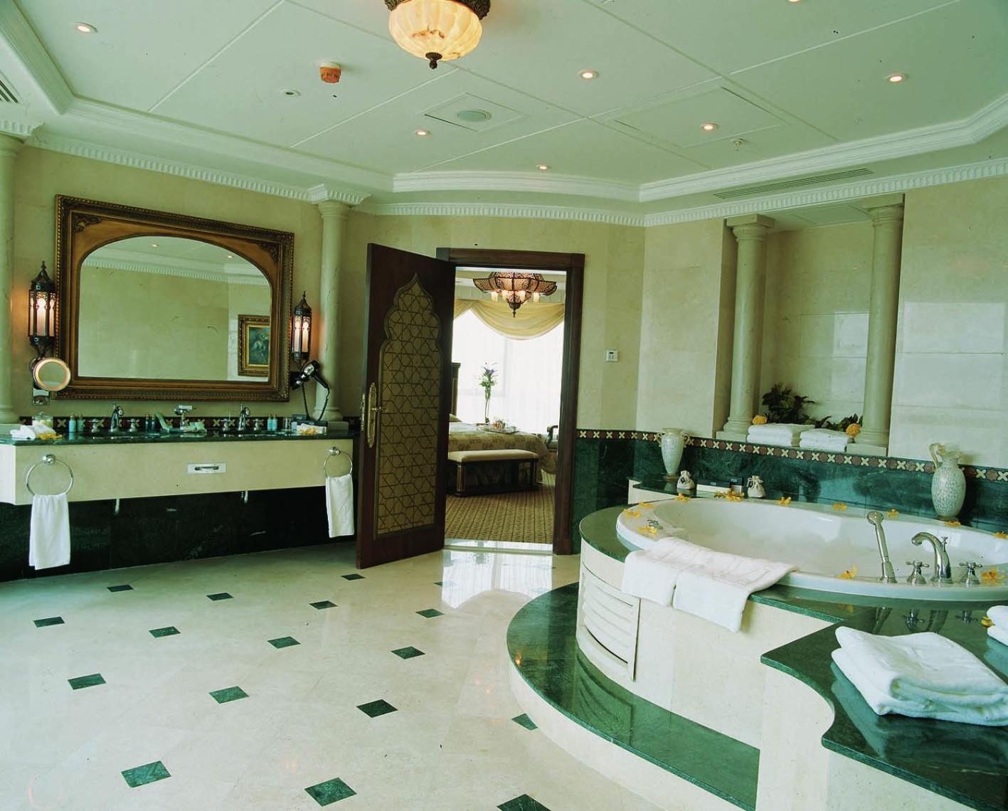 ฮฺลตัน เบรุต ฮับทูร์ แกรนด์ Hotel ภายนอก รูปภาพ