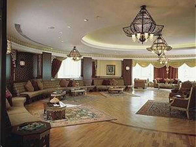 ฮฺลตัน เบรุต ฮับทูร์ แกรนด์ Hotel ภายนอก รูปภาพ