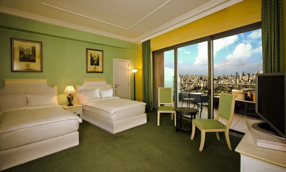ฮฺลตัน เบรุต ฮับทูร์ แกรนด์ Hotel ภายนอก รูปภาพ